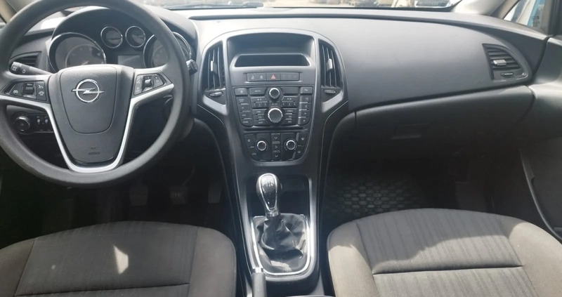 Opel Astra cena 19990 przebieg: 290000, rok produkcji 2015 z Kamieńsk małe 46
